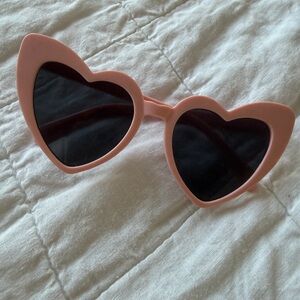 💕 Pink Heart-Shaped Sunglasses | Retro Y2K Vibes 💕